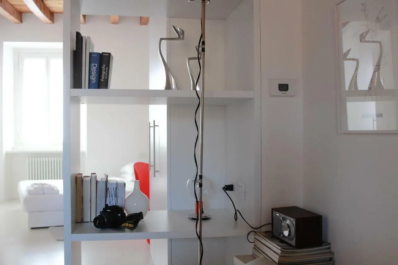 Design Apartment Porta Venezia Milan