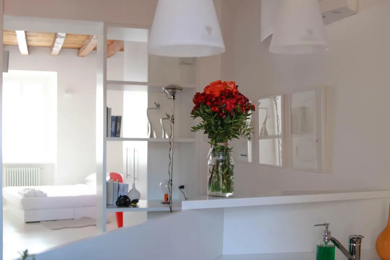 Design Apartment Porta Venezia Milan